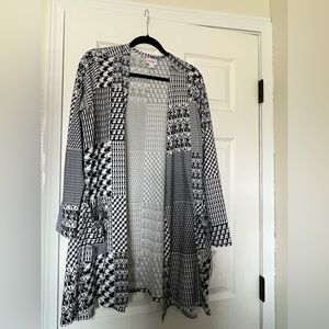 New LulaRoe Caroline Cardigan with pockets